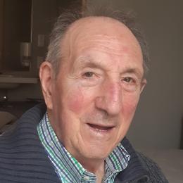 André